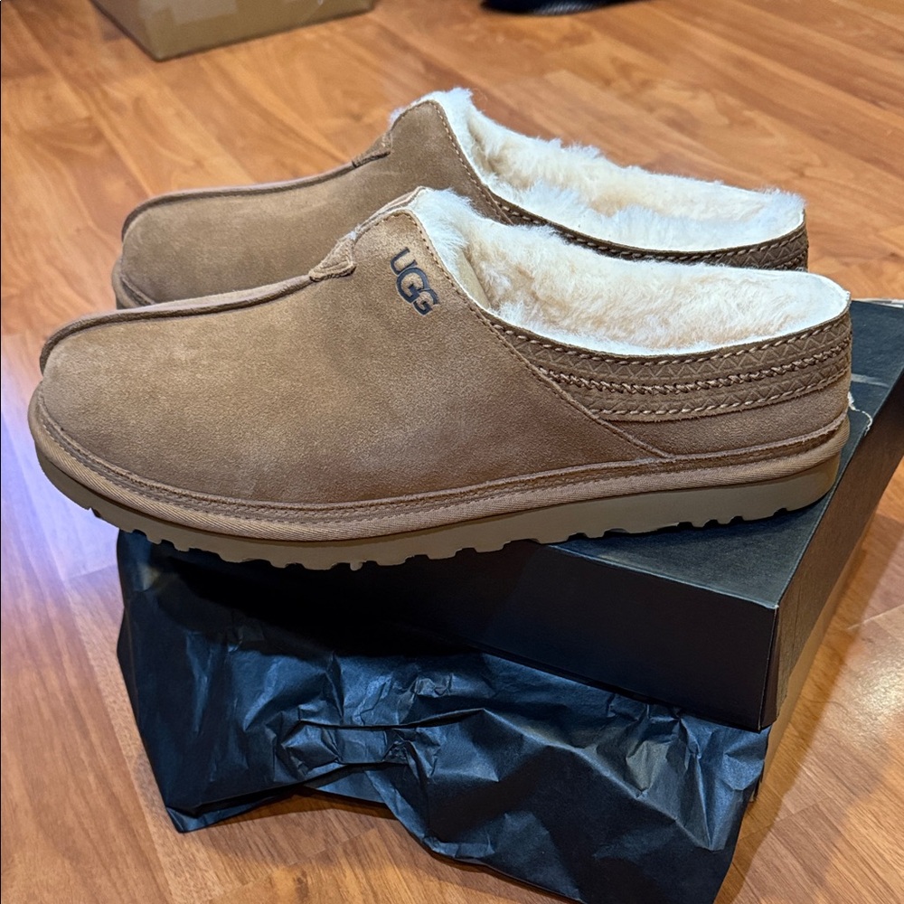UGG Men's Brown Suede Slip-Ons - Picture 4 of 6